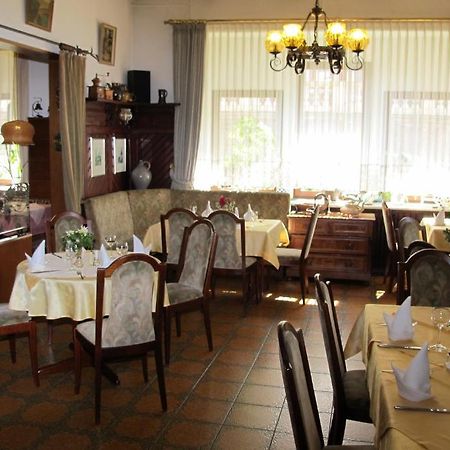 Hotel Garni Hauth Бернкастель-Кюс Экстерьер фото